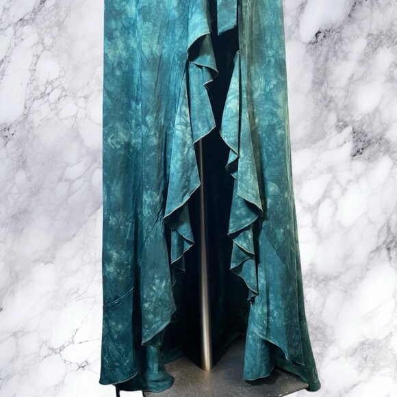 Purusha People Sol Lily Wave Maxi Skirt in Green - Picture 8 of 12